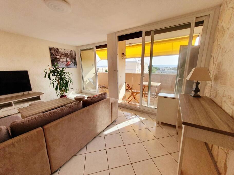 Appartement Avec 3 Chambres 80M2 Plein Sud Marignane Ngoại thất bức ảnh
